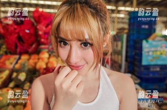 随手翻的爱丝美丝球童精选写真集，竟然让我想起了小时候那场比赛…