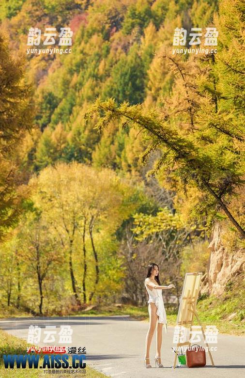 经过爱丝加工后的冰雪女神全套写真，冷静却热血！
