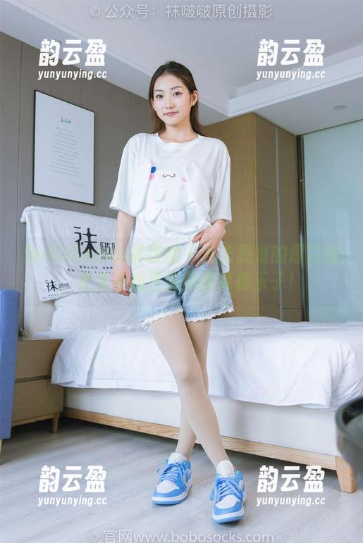 BoBoSocks袜啵啵 - 从未见过的厚白丝，快来小甜豆最新图库找乐子！