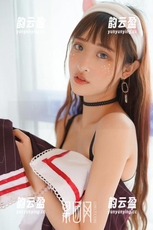 GIRLT果团网 - 王语纯牛仔裤特辑：每一件作品都是下载的理由！