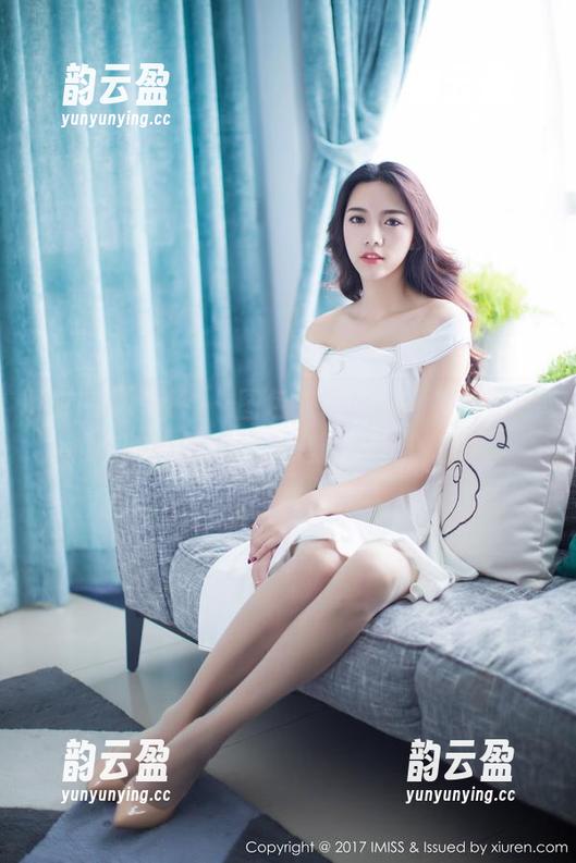 IMiss爱蜜社 - 图包来了！小丽莎萌萌哒和她的瑜伽姿势，挺能放松心情的。