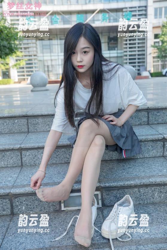 MSLASS梦丝女神-雨晨 MSLASS梦丝女神 - 不远万里只为追寻,雨晨精彩作品里的白卫衣,竟然让我一秒决定要定制一件!
