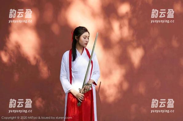 MiiTao蜜桃社-吴凯莉Kelly MiiTao蜜桃社 - 沙滩日记,吴凯莉Kelly海边图包,免费奉上,想知道海浪的耳语吗?