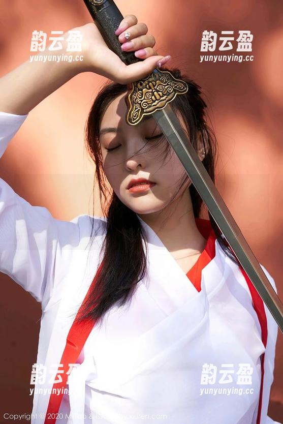 MiiTao蜜桃社-蜜蕊Mary MiiTao蜜桃社 - 图集分享:蜜蕊Mary的丝袜穿搭,一不小心就变成了反向教程!