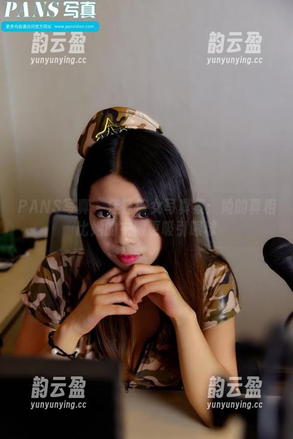 PANS写真 - 佳钰修女写真集：她的真相比她的衣服更吸引眼球