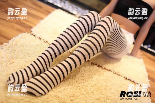 ROSI - 杨晨晨的私拍油亮，是在照镜子吗？哈哈