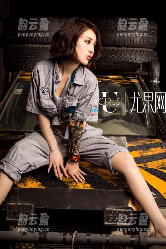 UGirls尤果网 - 夏倪可ella的“秘书”：分享她在办公室的日常，哦，这里暗藏轶事呢