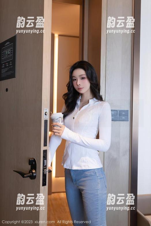 Xiuren秀人网 - 柚子178出击：当我的女友变身图包的超模！