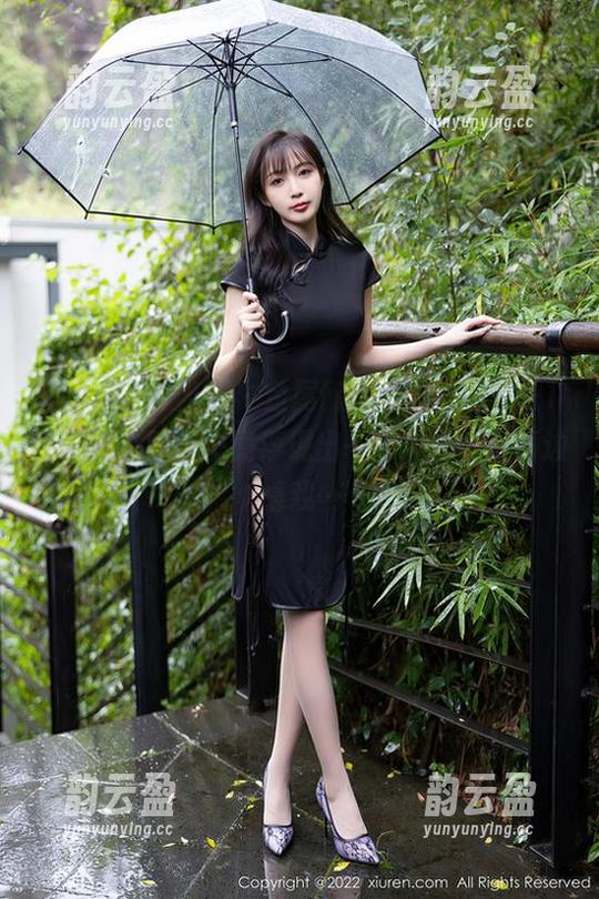 Xiuren秀人网 - 鱼尾fish泳装套图，+1秒停留，脑海里竟浮现出一个人背影在海边嬉戏…