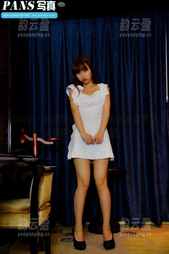 pans-娃娃 pans - 体操服下的娃娃,最新写真真让人忍不住想多看几眼。