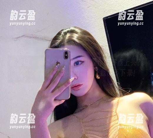 微密圈 - 听说不爱笑的赛琳的作品有点上头？果然，极致性感带来的福利让我停不下来！