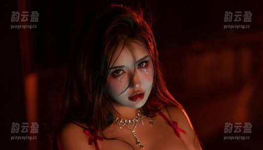 微密圈 - 于芷晴的最新作品集，又是一条让人心头一紧的吊带。