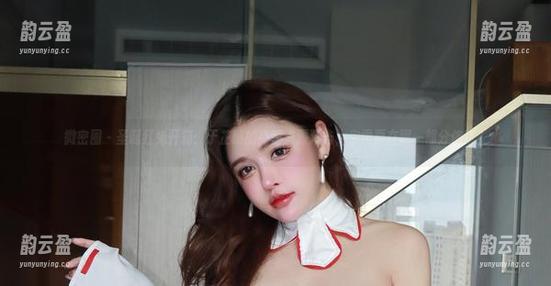 微密圈 - 圣诞红兔开箱：于芷晴的高清资源预告，你需要在哪一部分停留？
