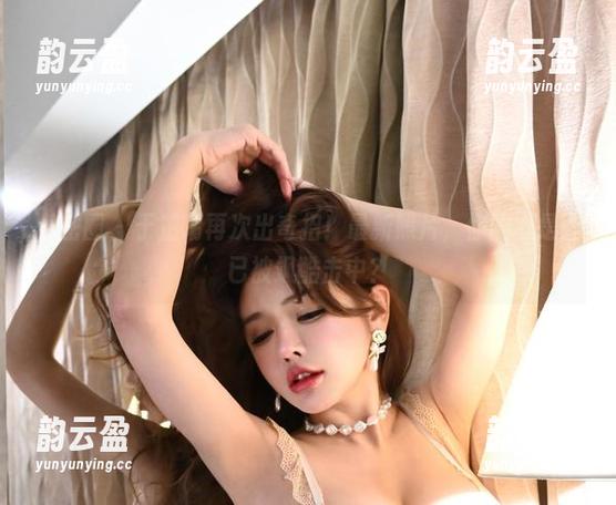 微密圈 - 于芷晴再次出奇招！最新照片，你的心是否已被飒酷击中？