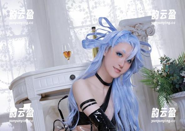 高清照里，北哥完全OK的眼镜怎能不让人多看两眼？