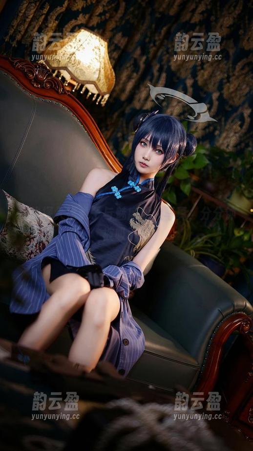 在线探入嫣嫣子与魅魔双人写真，分分钟被吸引到