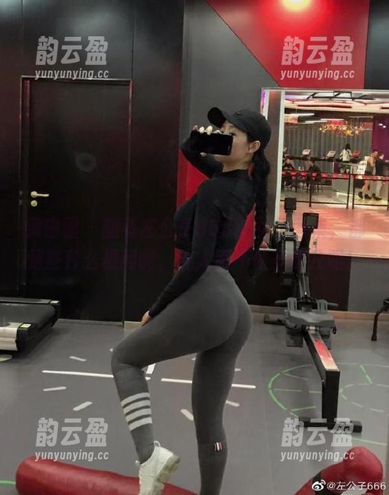 微密圈 - 翻看左公子666的女仆图集，都是些什么福利啊，让人忍不住多看几眼！