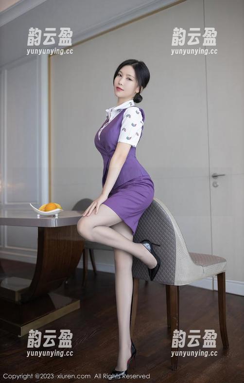 抖娘利世的美腿全套，腿比我上班时间还长，你信不信？
