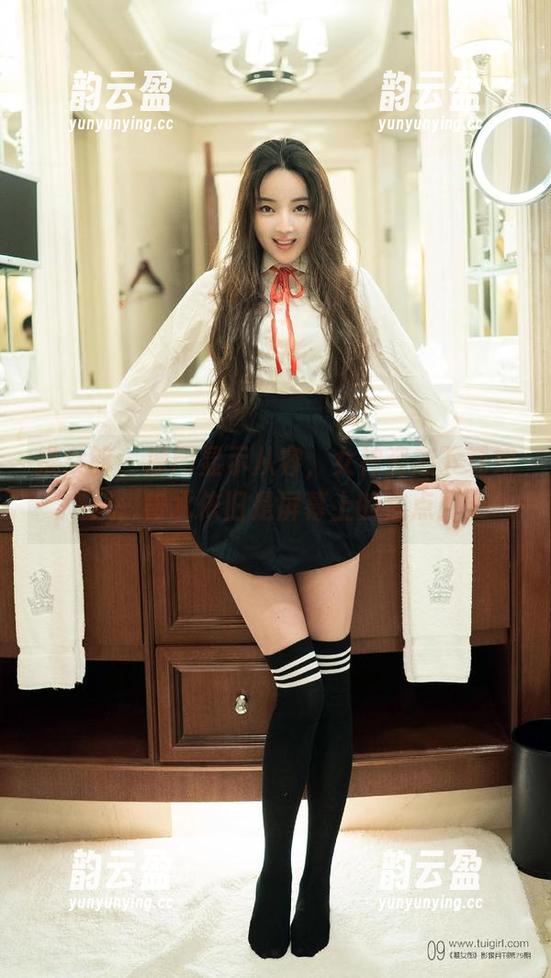 推女郎 - 原图显示从容，女神姿态下载如风，曾水依旧是屏幕上的焦点！