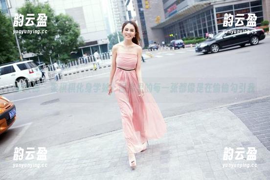 推女郎 - 梁棋棋化身学妹，图库里的每一张都像是在偷偷勾引我
