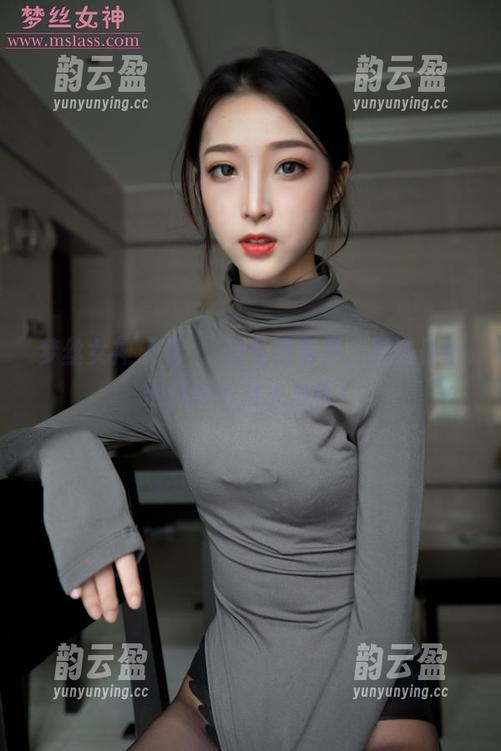 梦丝女神 - 看玥玥的私房写真，居然是田园风的可爱大总攻！
