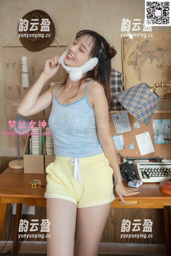 梦丝女神-雯雯 梦丝女神 - 雯雯在学楼的丝袜美腿,机会难得,快来免费下载吧!