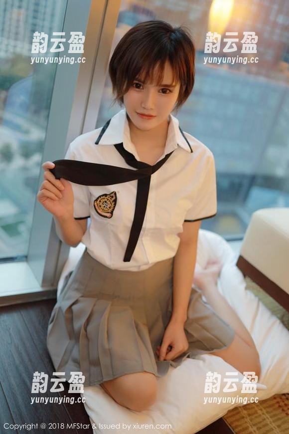 模范学院 - 完美入戏！沈佳熹的JK写真，让你想起那个青涩的校园时代