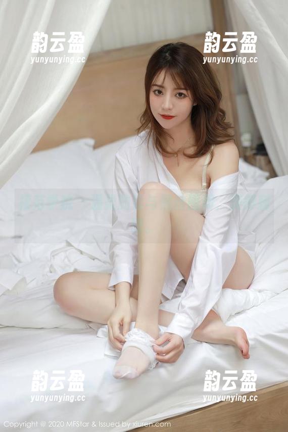 模范学院 - 温柔的柔与黑丝图册，美得刺眼。