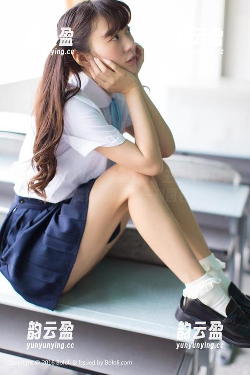 波萝社 - 私拍不完全指南：王语纯教你怎么欣赏她的8月第一刊图包！