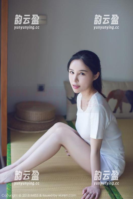 爱蜜社 - 淼淼萌萌哒带来的美图更新，光芒四射，像盛开的高跟鞋花瓣。