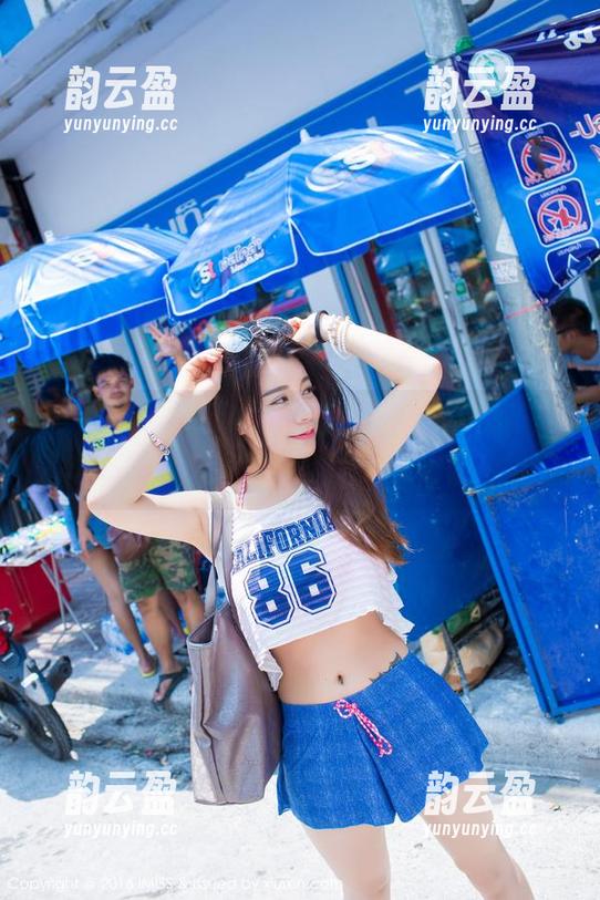 爱蜜社 - 闵妮Mily这次又玩出新花样，自拍合集里的无圣光风，绝妙！