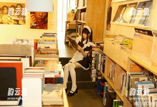 白莉爱吃巧克力的写真，甘雨的玄机你看出来了吗？