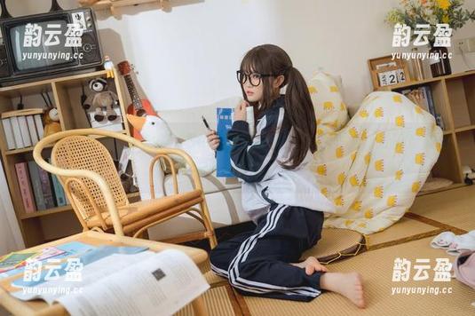 快来检查！神沢永莉的‘Suiri圣诞少女’全套原图，准备好为自己打CALL！