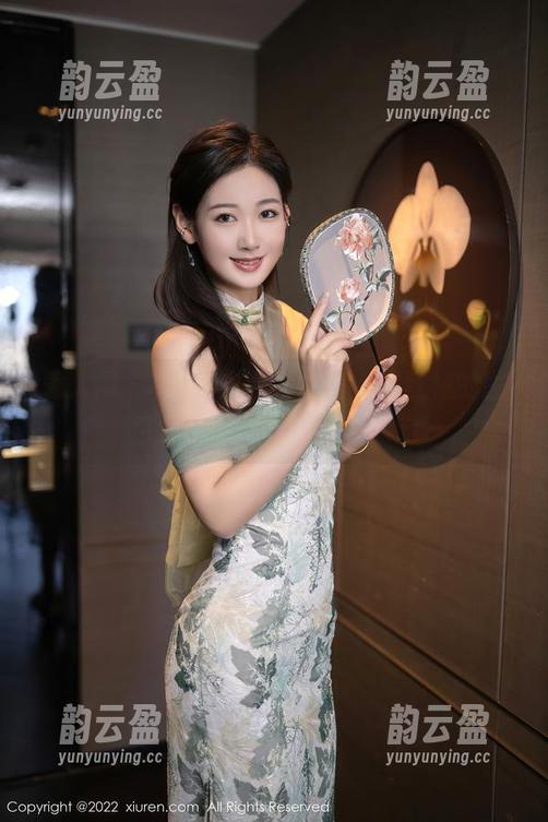 秀人网-婠婠么 秀人网 - 婠婠么你不会相信,这红裙的图包竟是无圣光的宇宙之旅