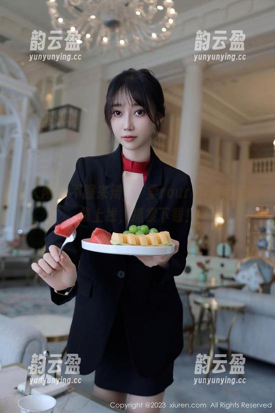 秀人网-媃柔rourou 秀人网 - 不服来辩,媃柔rourou油亮美图集上线,抓紧下载!