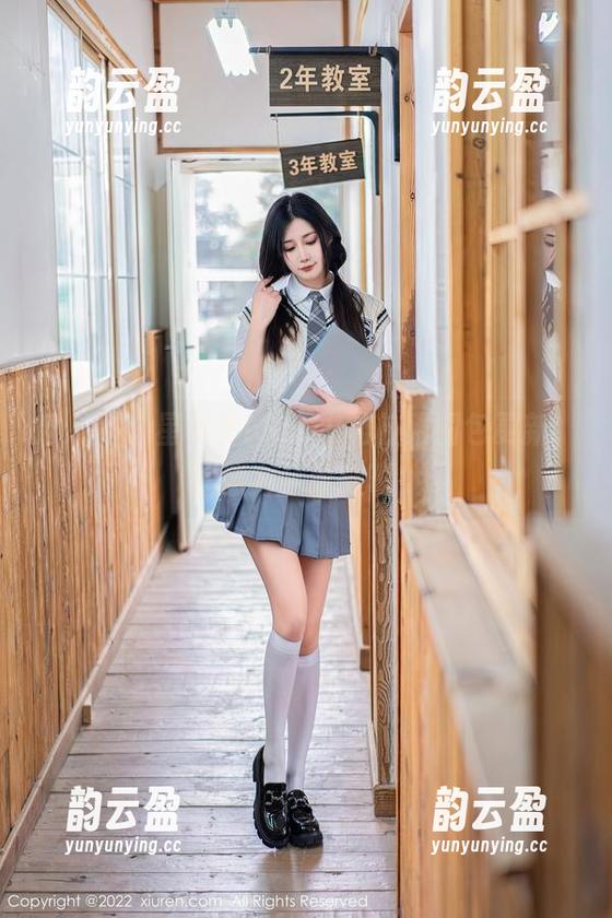 秀人网 - 星小兔Meetu的校服图包更新，注意力全靠腿啊！
