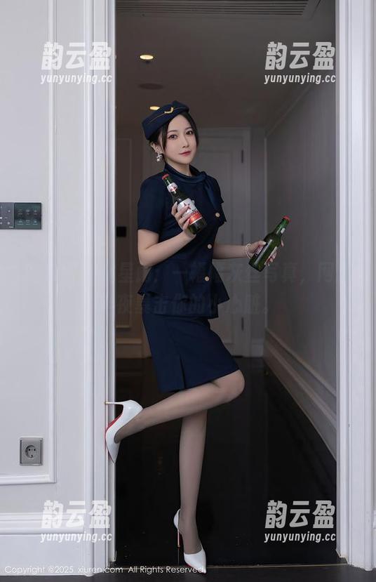秀人网-林星阑 秀人网 - 林星阑:一幅幅灰丝写真,网盘半夜暴击你的小心脏。
