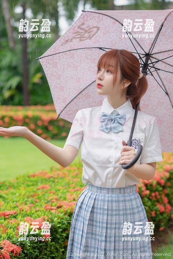 秀人网 - 沈梦瑶的双人图册：两个身影的暧昧游戏
