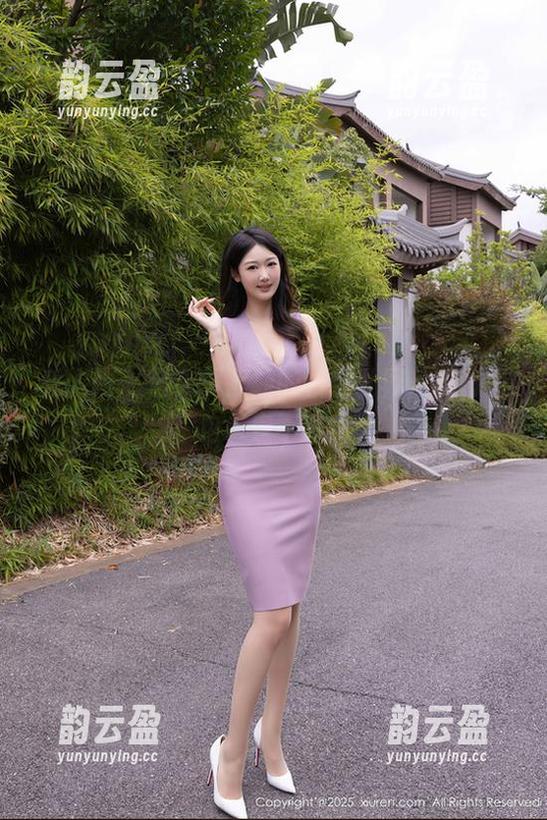 秀人网 - 进入黄歆苑的镂空世界，福利图包拿走不谢！