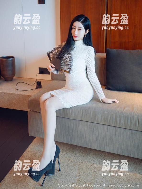 花漾show-小热巴 花漾show - 哪个医院要不小热巴加盟?护士制服在在线美图中太亮眼了!