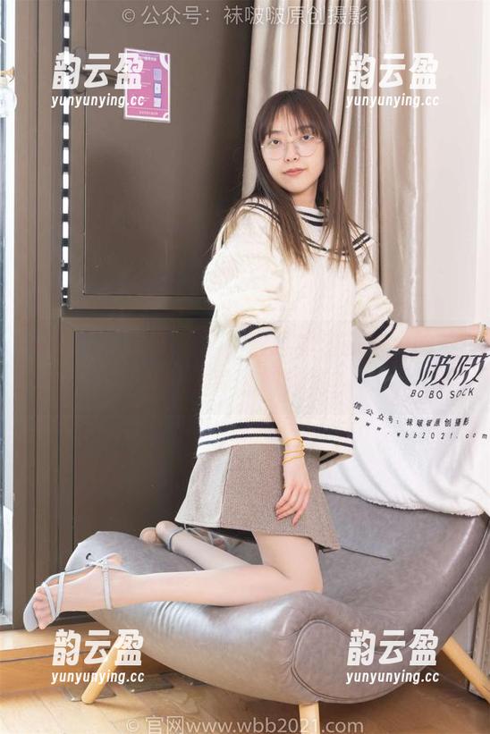 袜啵啵 - 合集来了，瑶瑶的白衬衫为啥成了原图界的新宠儿？