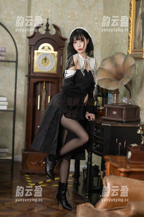 许岚LAN制服秀，原图生动得像是想跟我说话