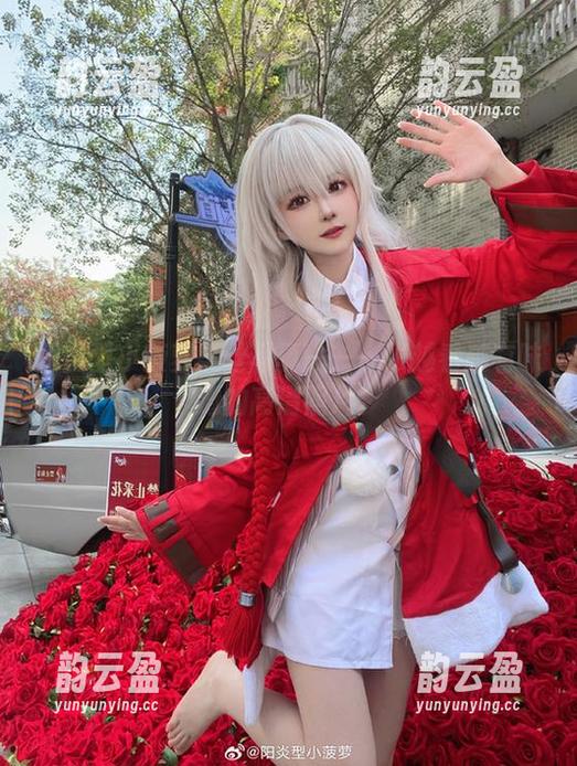 阳炎型小菠萝 阳炎型小菠萝黑丝写真——一张越看越有味道的高清照片。