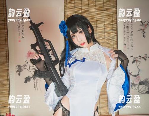 雯粥粥的最新力作，修女般的纠结与释放