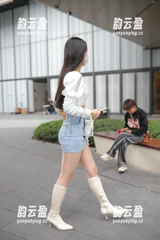 魔镜街拍-艾小青 魔镜街拍 - 随便翻翻艾小青的婚纱资源,忽然觉得自己也想拥有一件啊,太迷人了吧?